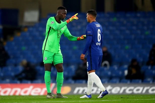 Chelsea lo lắng mất Mendy trong trận quyết chiến với Man City