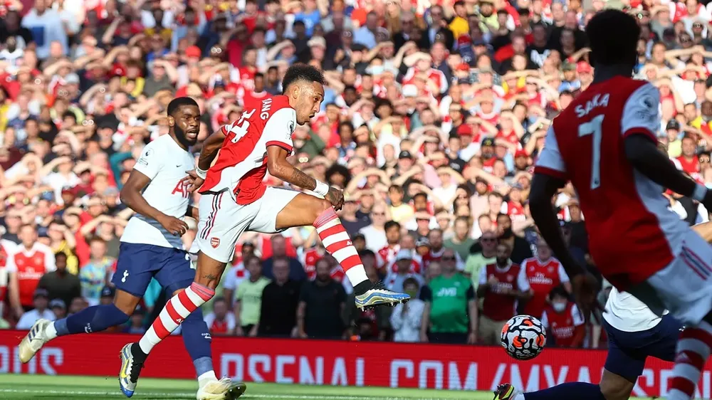 Arsenal - Tottenham 3-1: Smith Rowe, Aubameyang và Saka nổi lửa ở Emirates ảnh 2