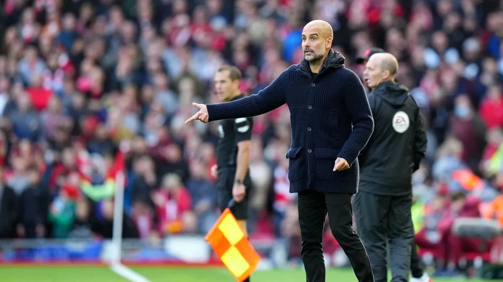 Pep Guardiola xứ lý rất thông kinh cả trong sân lẫn ngoài đời