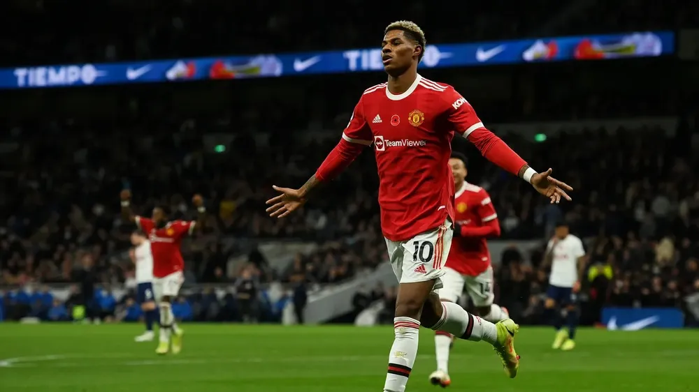 Tottenham – Man United 0-3: Ronaldo tỏa sáng cứu Soslkjaer, Cavani và Rashford giúp Quỷ đỏ thắng tưng bừng ảnh 5