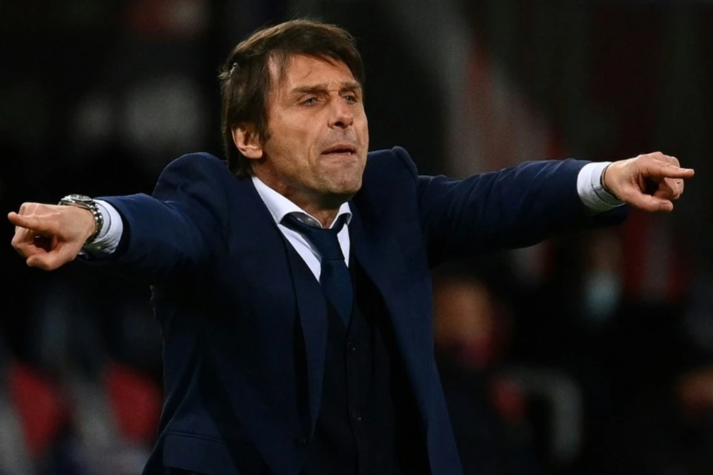 Antonio Conte không có ý định buông lơi bất cứ giải đấu nào