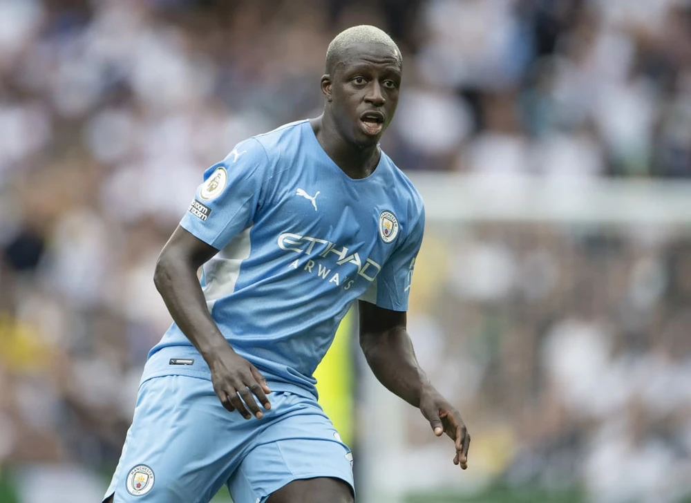 Benjamin Mendy trong màu áo Man City