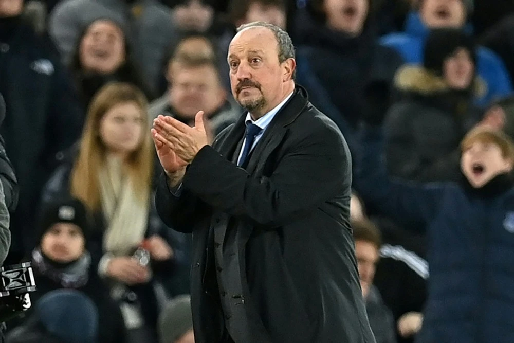 Rafa Benitez ngạc nhiên khi lời thỉnh cầu bị từ chối