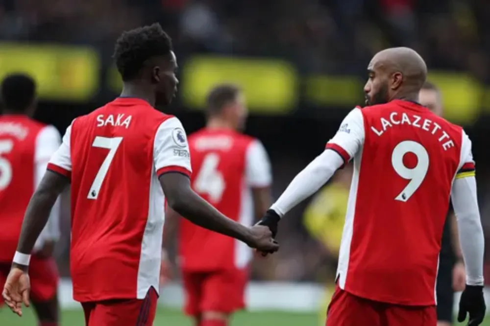 Saka, Odergaard và Martinelli nổ súng giúp Arsenal quật ngã Watford ảnh 3