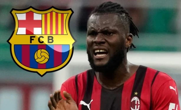 Franck Kessie sắp chuyến đến Barcelona