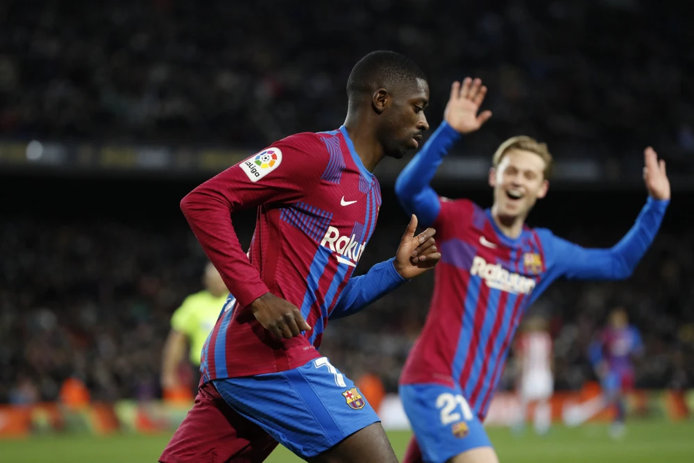 Dembele muốn ở lại Barcelona