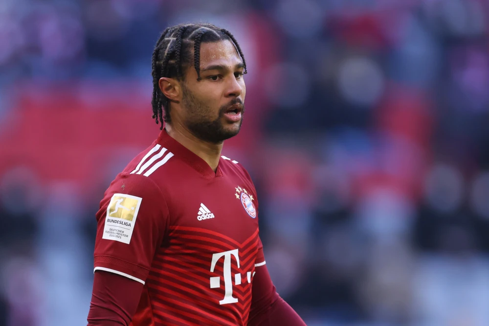 Serge Gnabry chỉ còn 1 năm hợp đồng với Bayern Munich