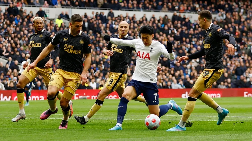 Son Heung-min tỏa sáng trước Newcastle