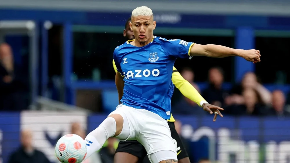 Richarlison ghi bàn thắng quyết định ở hiệp 2