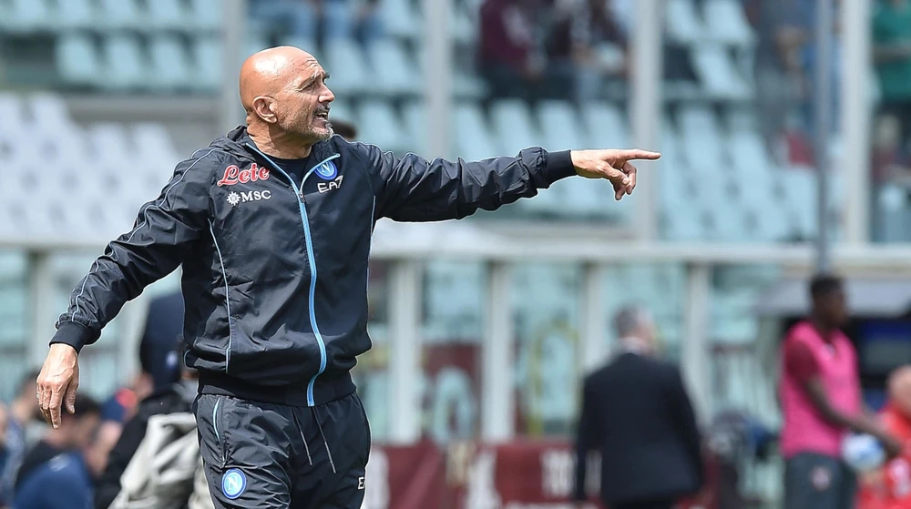 HLV Luciano Spalletti lo lắng lực lượng mùa giải kế tiếp