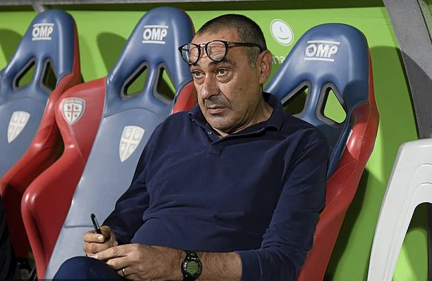 HLV Maurizio Sarri lo lắng cho mùa giải mới