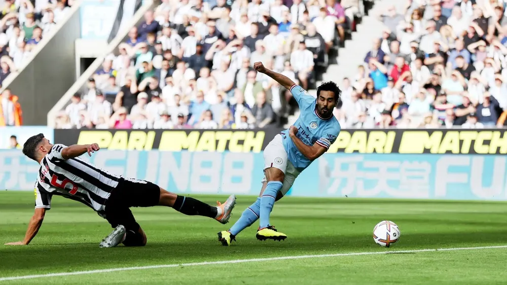 Trippier ghi siêu phẩm cho Newcastle, Haaland và De Bruyne cứu lại 1 điểm cho Man City ảnh 1