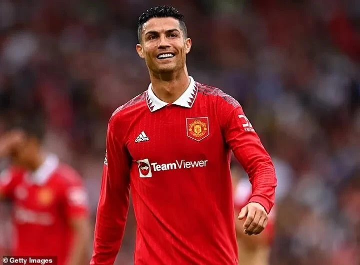 Ronaldo sẽ kiếm thêm nhiều tiền nho7`1 chi1nhn sách thuế mới