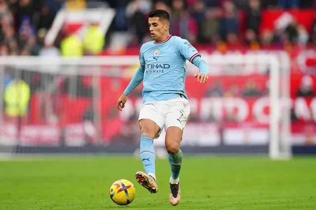 Joao Cancelo bất ngờ rời Man City đến cuối mùa