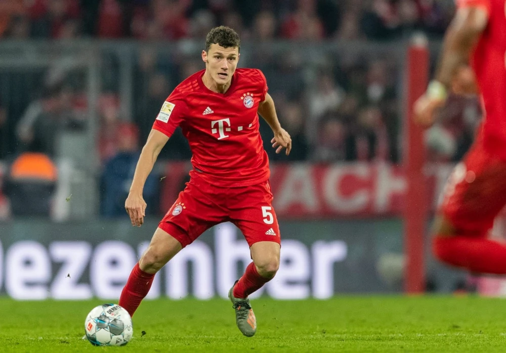 Benjamin Pavard đang gây thất vọng ở Bayern