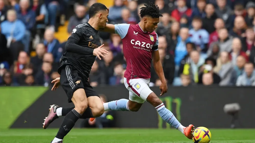 Ollie Watkins mở tỷ số phút thứ 6 cho Aston Villa