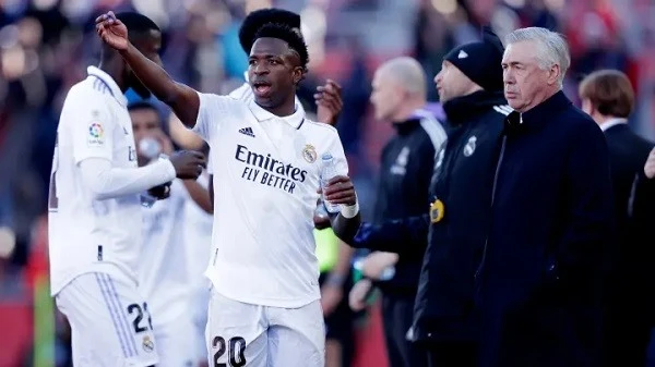 Carlo Ancelotti và cậu học trò Vinicius Junior