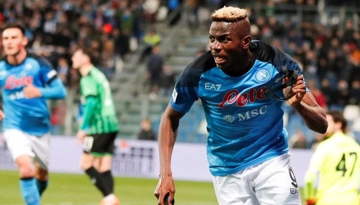 Victor Osimhen là món hàng siêu lợi nhuận của Napoli