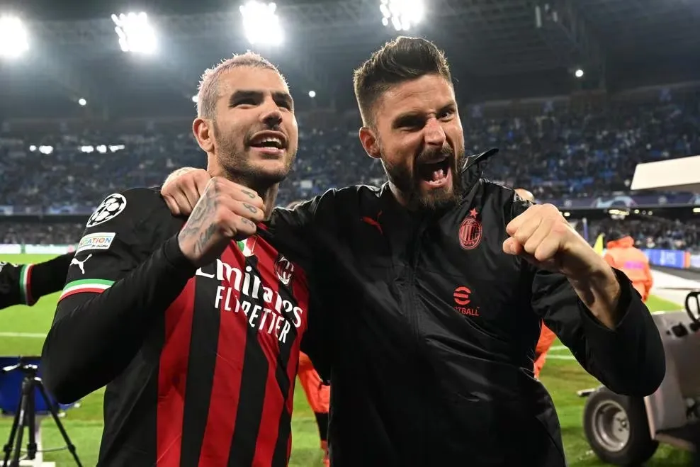 Theo Hernandez và Olivier Giroud