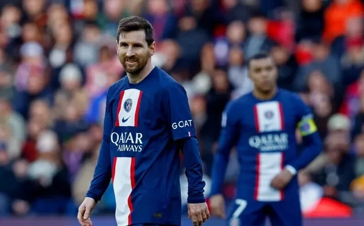 Messi bị treo giò vì vô kỷ luật