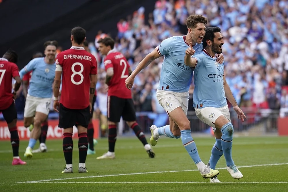 Gundogan ghi cú đúp, Man City đoạt cúp FA trước Man United