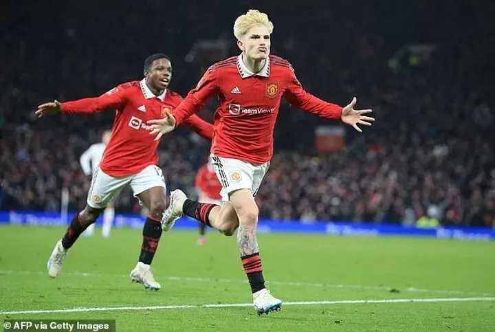 Garnacho ghi bàn khi vào sân từ băng dự bị