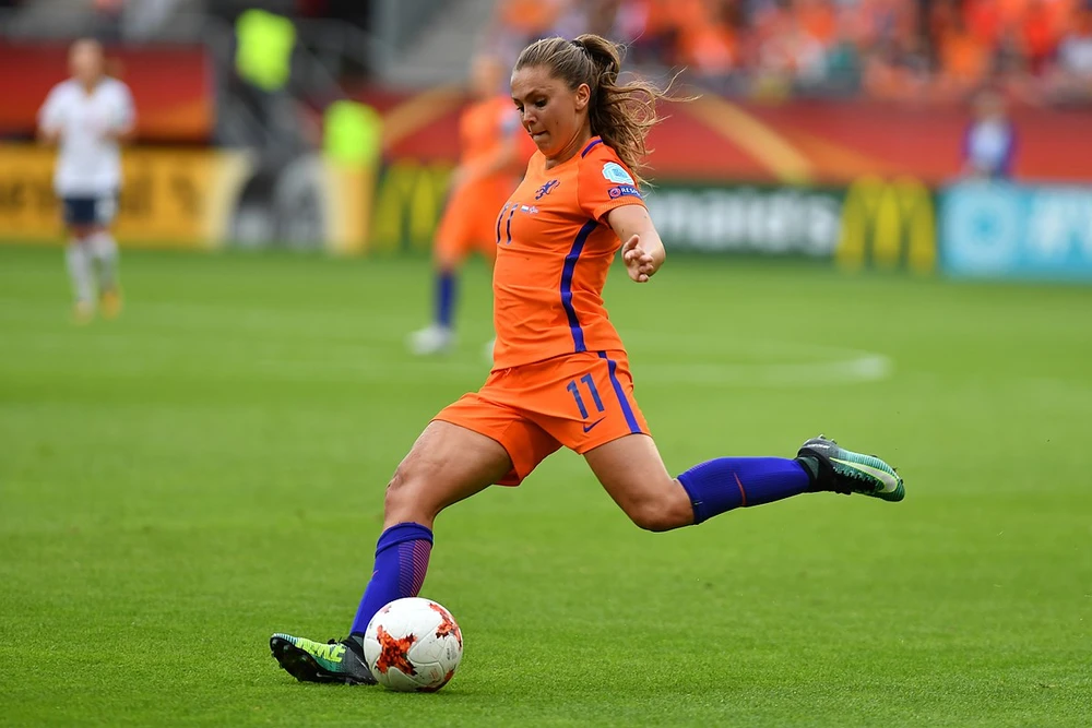 Lieke Martens là ngôi sao mới của Hà Lan