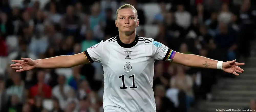 Chân sút xuất sắc của tuyển Đức Alexandra Popp