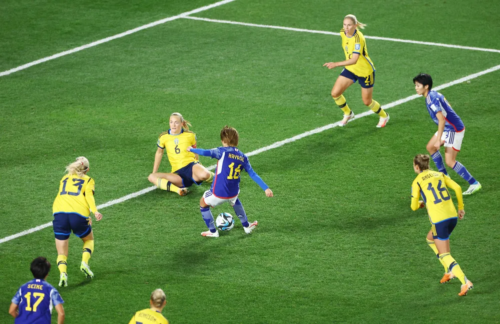 Honoka Hayashi chớp thời cơ ghi bàn