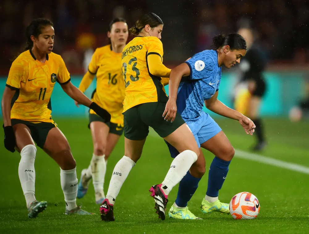 Australia từng thắng Pháp 1-0 trong trận giao hữu trước World Cup Australia từng thắng Pháp 1-0 trong trận giao hữu trước World Cup