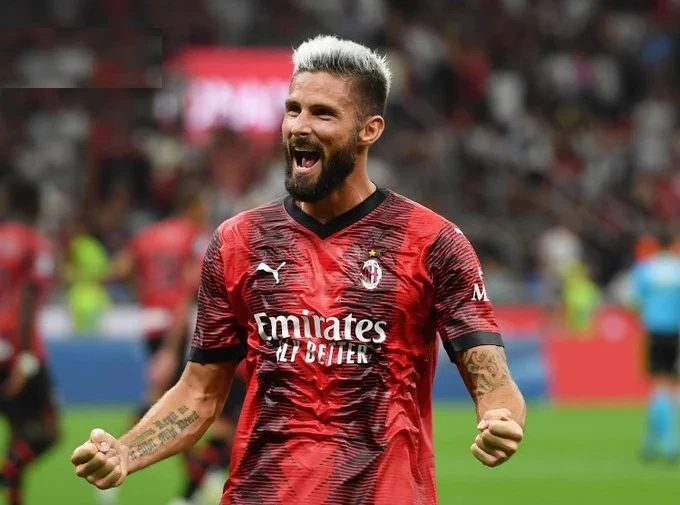 Olivier Giroud lại ghi bàn cho Milan