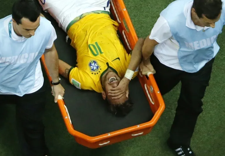 Chấn thương của Neymar ở World Cup 2014