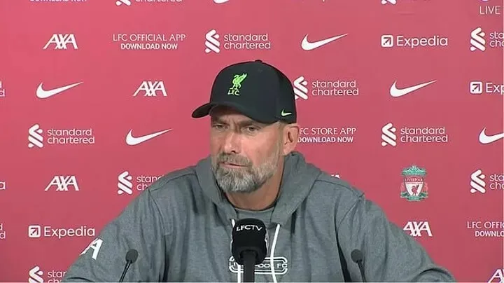 Jurgen Klopp hết sức giận dữ khi bàn về chủ đề 12 giờ 30