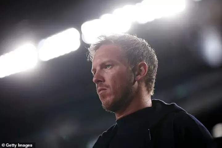 Julian Nagelsmann không muốn đưa Neuer băng đội trưởng
