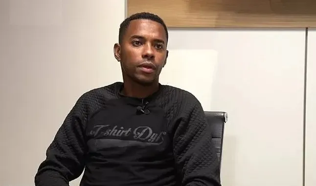 Robinho trong cuộc thẩm vấn ở Brazil