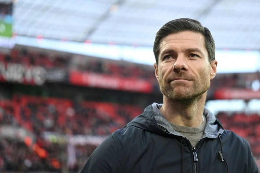 Xabi Alonso đang là mục tiêu mời gọi của Real Madrid và Liverpool