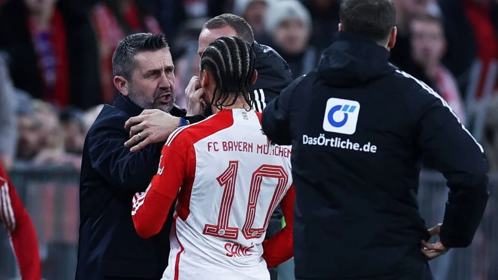 HLV Nenad Bjelica của Union Berlin nhận thẻ đỏ vì đấm vào mặt Leroy Sane