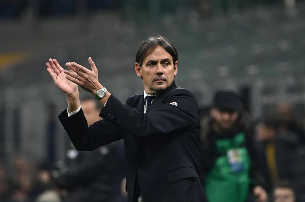 HLV Simone Inzaghi muốn xô ngã mọi kỷ lục chỉ trong mùa này