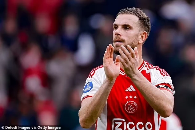 Jordan Henderson trong màu áo Ajax