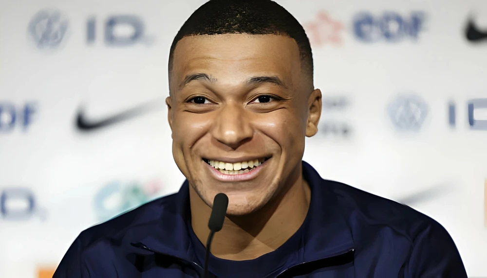 Kylian Mbappe giống hệt Ninja Rùa đột biến tuổi teen