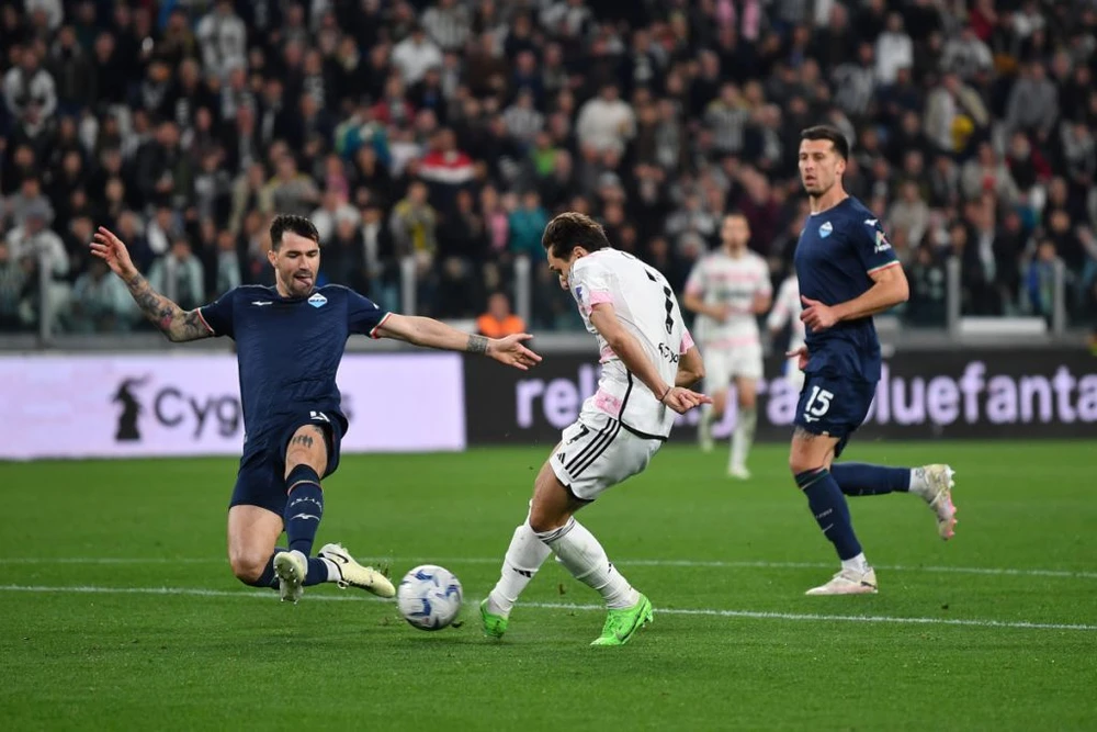 Federico Chiesa mở tỷ số cho Juventus