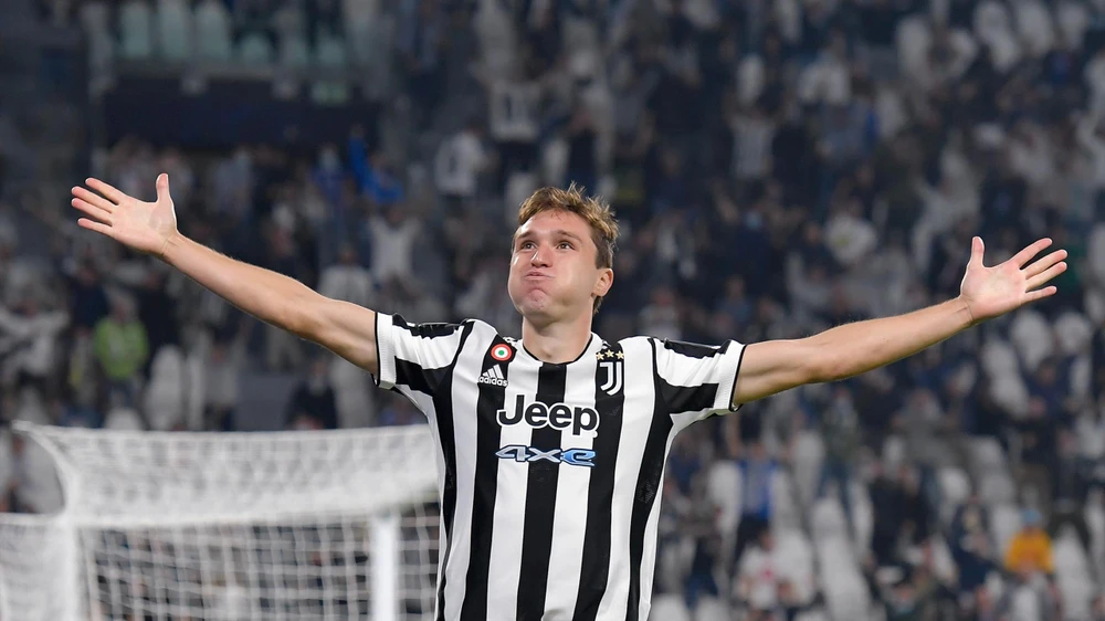 Juventus nỗ lực giữ chân Federico Chiesa