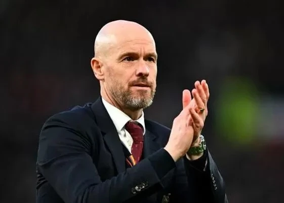 HLV Erik ten Hag bộc lộ nhiều bối rối trong tuần qua