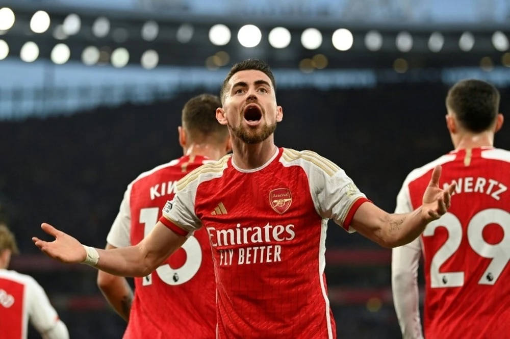 Jorginho muốn gắn bó với Arsenal lâu hơn