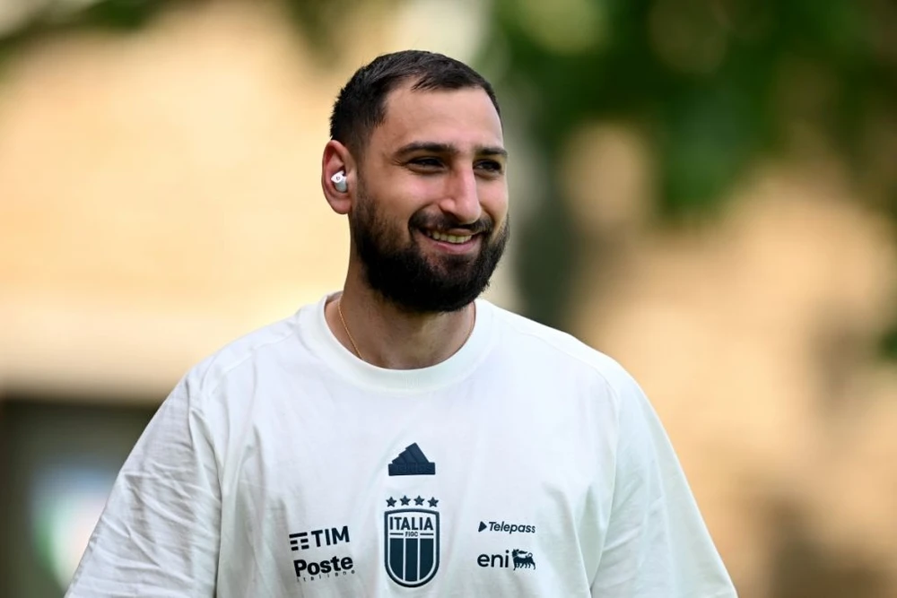 Gianluigi Donnarumma sẽ mang băng thủ quân tuyển Italia