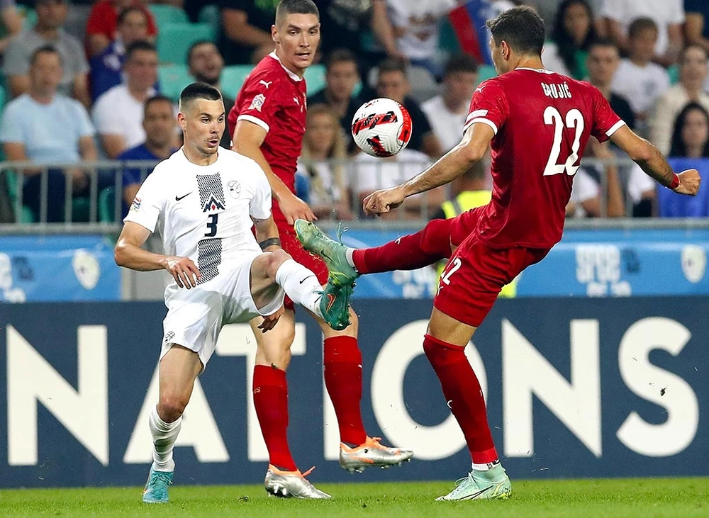 Trận Slovenia hòa Serbia 2-2 ở Nations League