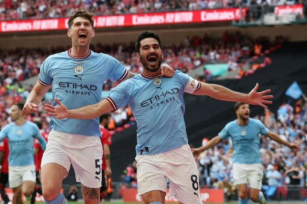 Ilkay Gundogan sẵn sàng gia nhập Man City