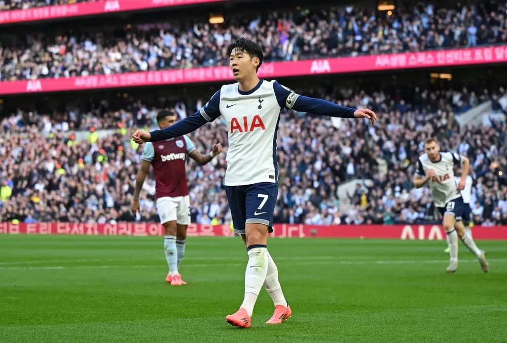 Son Heung-min ấn định tỷ số 4-1 để nhận giải Người hùng trận đấu