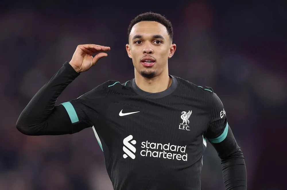 Trent Alexander-Arnold từ chối triển hạn với Liverpool