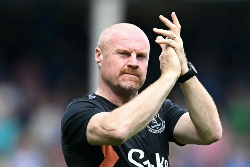 HLV Sean Dyche trở thành nạn nhân thứ 6 ở Premier League